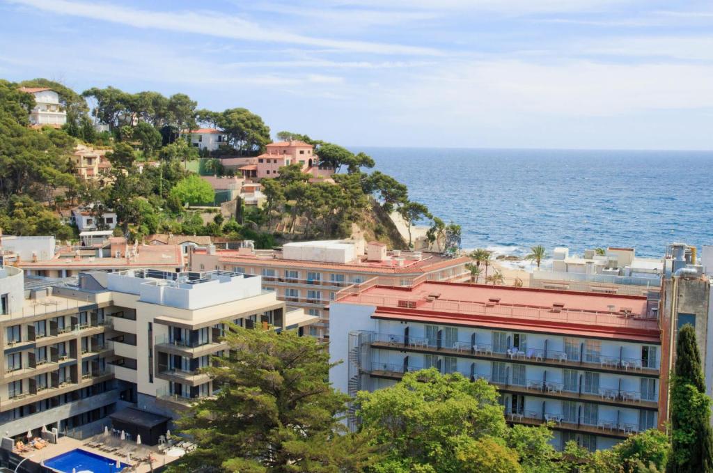 Alegria Sun Village 4*